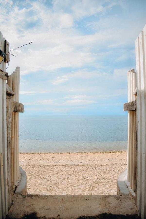 Suba Beach Nipa Huts Daanbantayan Exterior photo