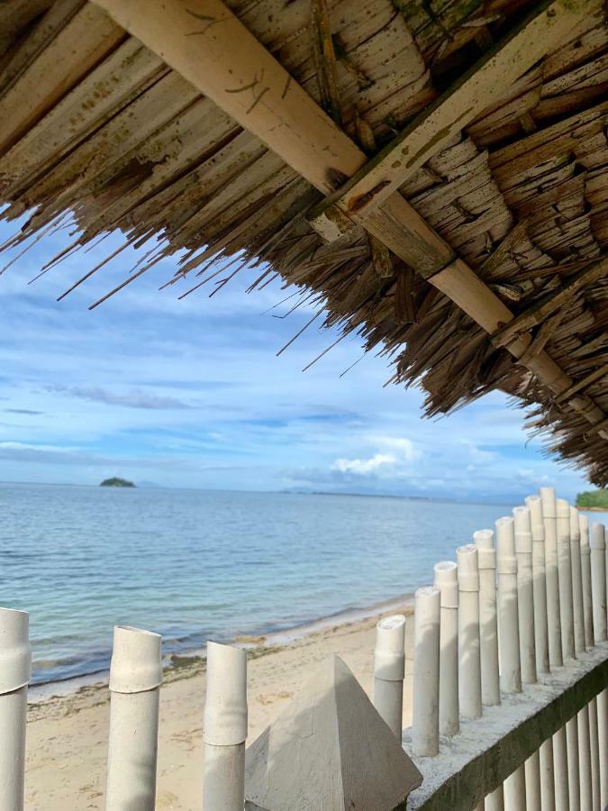 Suba Beach Nipa Huts Daanbantayan Exterior photo